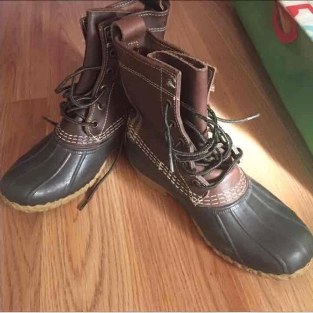 Women’s LL Bean boot